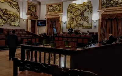 Catania, stretta sui debiti fuori bilancio. Il M5S: “Si sanzionino i responsabili”