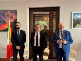 Battiati, il sindaco Marco Rubino abbraccia il progetto di Cateno De Luca